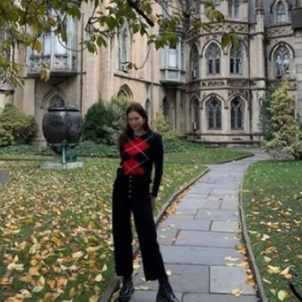 Meet your Posher, Catherine
